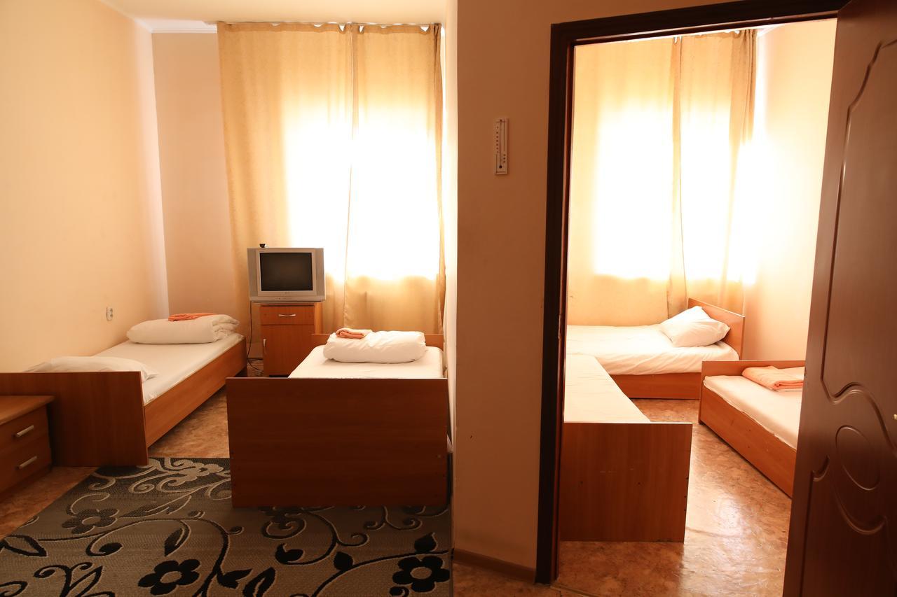Hotel Alkuat Astana Exterior photo